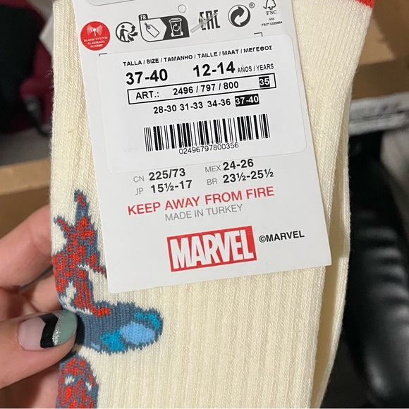 ZARA TWO-PACK OF SPIDER-MAN AND HULK SOCKS - Picture 5 of 5